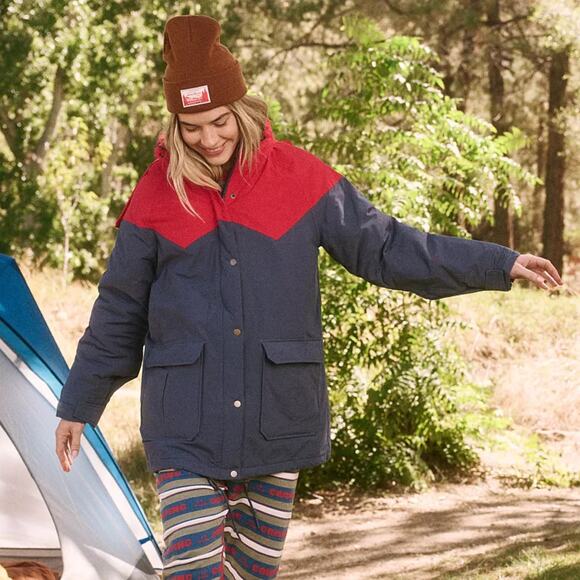 The Great. x Eddie Bauer The Hooded Parka Red Navy Colorblock - Picture 1 of 11